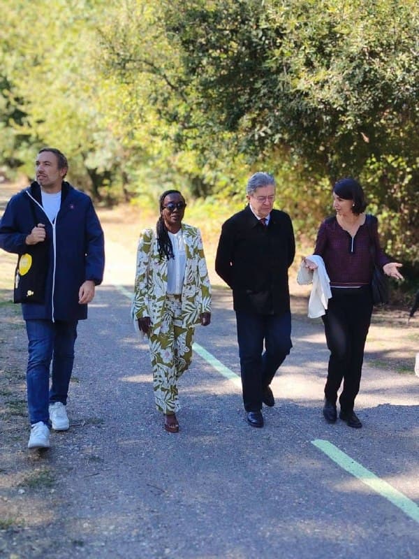 Photo publiée avec le message « Très riche visite du CFA BTP de Noisy-le-Grand avec Jean-Luc Mélenchon, Nadège Abomangoli et Aurélie Trouvé » (1 sur 4).